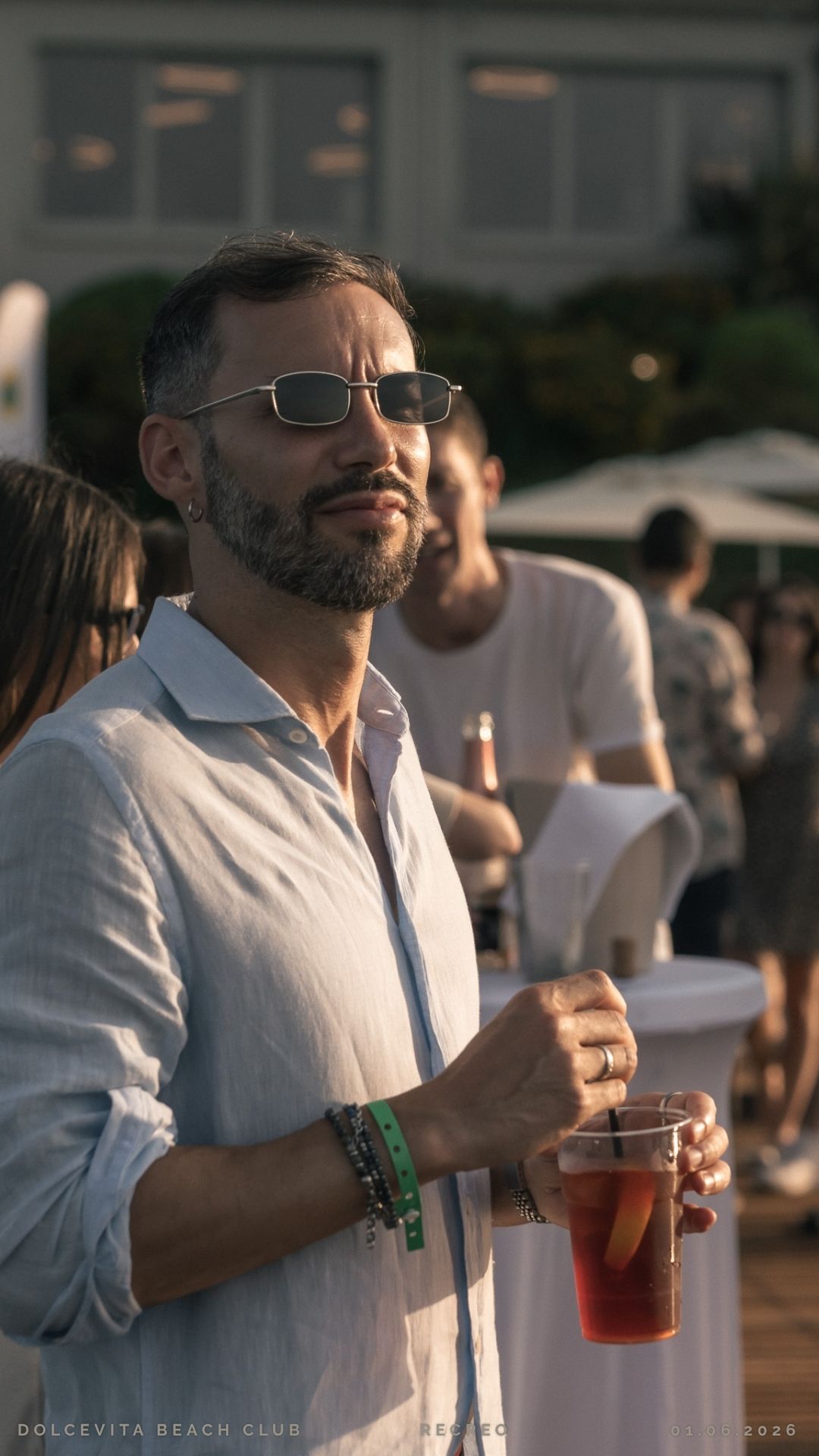 Ospite con Spritz al tramonto